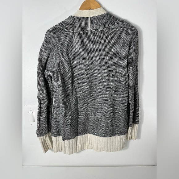 Aritzia Talula Womens XS Cashmere Angora Blend Black and Cream Cardigan Pockets - Picture 6 of 7